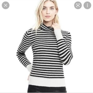 Banana Republic Sweater Black And White Striped  Wool Alpaca Blend Women's Small
